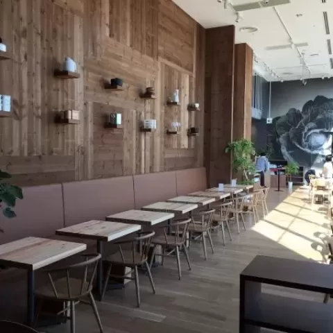 1ｘ10を壁面施工（MUJI神戸バル店）サムネイル