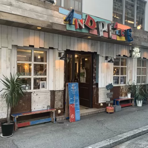 ホワイト、オフホワイト、ブラウンサムネイル