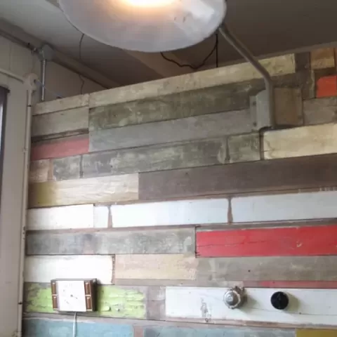 フィッティングルームやトイレサムネイル