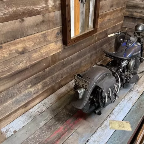 Rusticペンキ付を床に！サムネイル